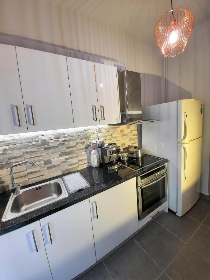 Athens City Center Apartment Next To Metro & Close To Acropolis Exterior foto