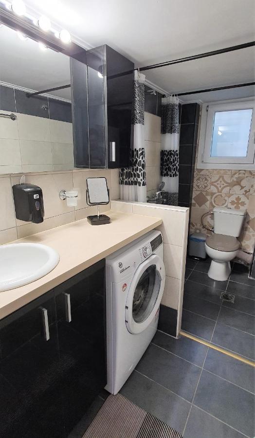 Athens City Center Apartment Next To Metro & Close To Acropolis Exterior foto